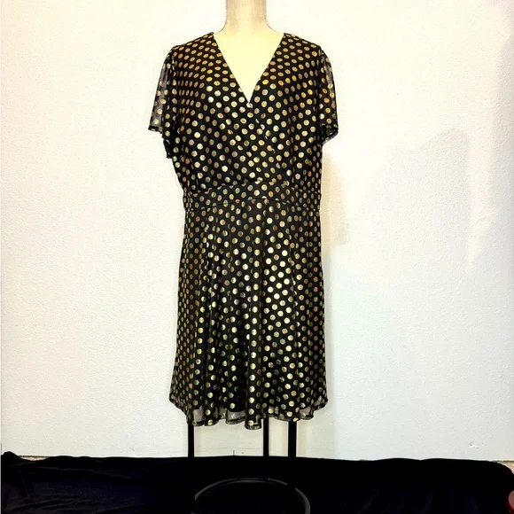 torrid | Dresses | Torrid Black And Gold Foil Polka Dot Vneck Mini Dress Womens 82 2xl | Poshmark torrid | Dresses | Torrid Black And Gold Foil Polka Dot Vneck Mini Dress Womens 82 2xl | Poshmark